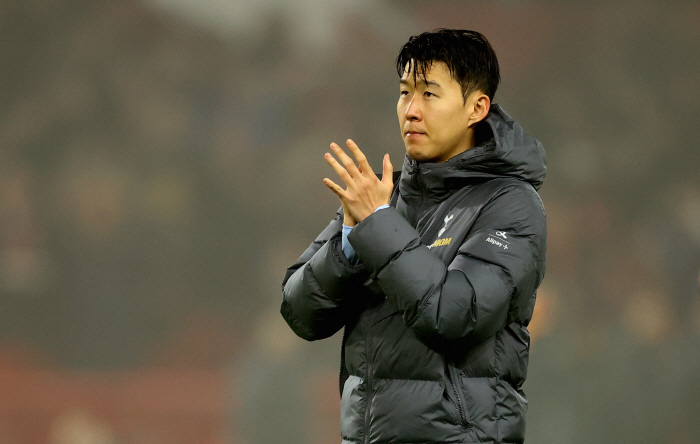 Shocking! SON Barcelona reverse proposal → Tottenham's refusal to renew contract one-year extension option Son Heung-min, all possibilities are goneRemain confirmed without a hitch