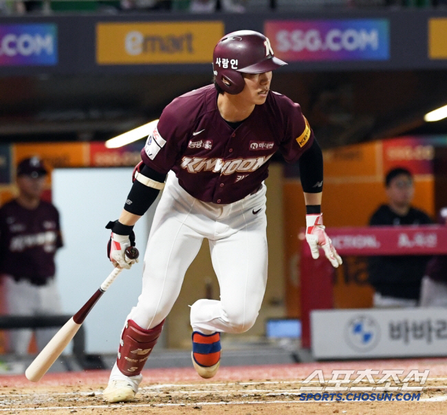 The batting average of 0.270152 hits and 27 steals, Kim Hye-sung, the main second baseman, is expected to make his ML debut