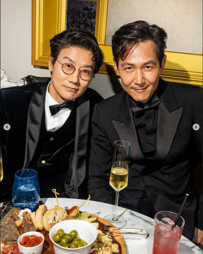 Lee Jung-jae Joins Netflix Party After Caribbean Getaway with Lim Se-ryeong