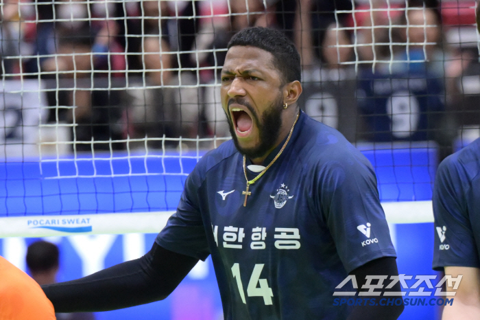 Yosvani scored 26 points. Good catch! Korean Air escapes 2 consecutive losses, destroys Samsung Fire & Marine Insurance's shutdown