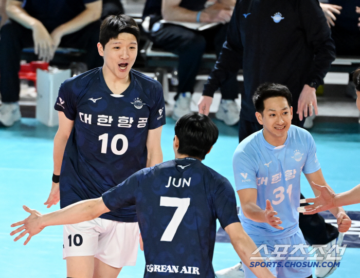 Yosvani scored 26 points. Good catch! Korean Air escapes 2 consecutive losses, destroys Samsung Fire & Marine Insurance's shutdown