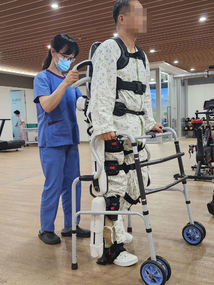 Bumin Hospital, a preliminary study on the introduction of wearable robot rehabilitation system