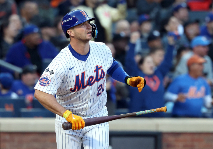 Please sign a three-year  opt-out contract. Alonso to build a double gun with ultimatum Soto in the Mets