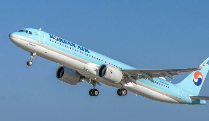 Korean Air ranked 8th in the world's safe airline...What's the first place?