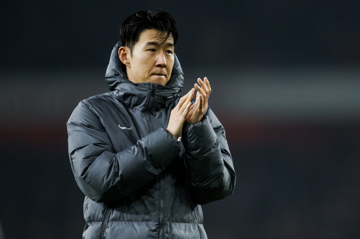 Shocking captain is here! Tottenham, Son Heung-min Let go Tottenham, Manchester United winger Kanacho set a transfer fee of £60 million. Canacho is more productive than SON