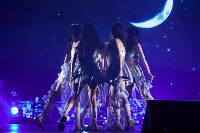  GFRIEND, 10th Anniversary Concert Completion...End of talk of dissolution?