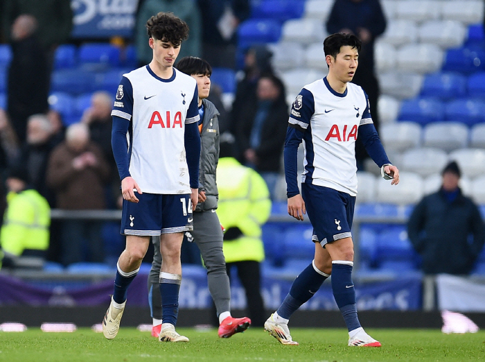 Unlucky XX Tottenham's shocking legendary treatment against Son Heung-min's face...Record most appearances in faded SON → shoulder to shoulder with Kane