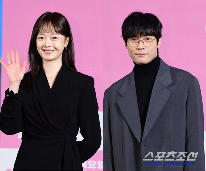 Jeon So-min Choi Daniel has developed into a fling...From a cart bar to a date, to a secret in a whisper (Ojisong)