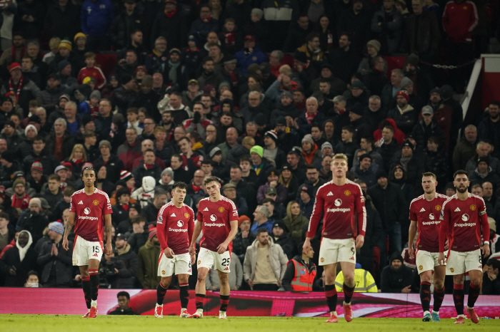 The one who has it adds itIt's...  Top club owner's cheesy move erases Manchester United's reputation