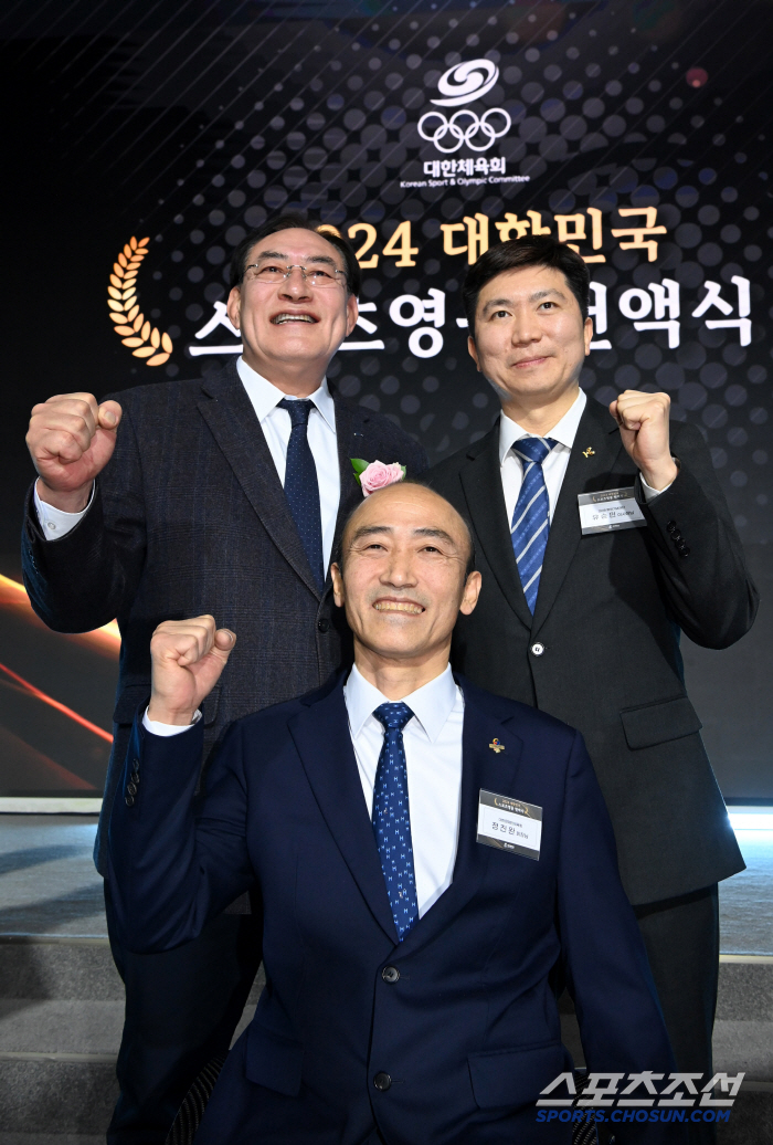 P.E. New start, 3 gold medals are together! Chairman Ha Hyung-joo's sports hero dedication ceremony, warm meeting with Chairman Yoo Seung-min X Jung Jin-wan