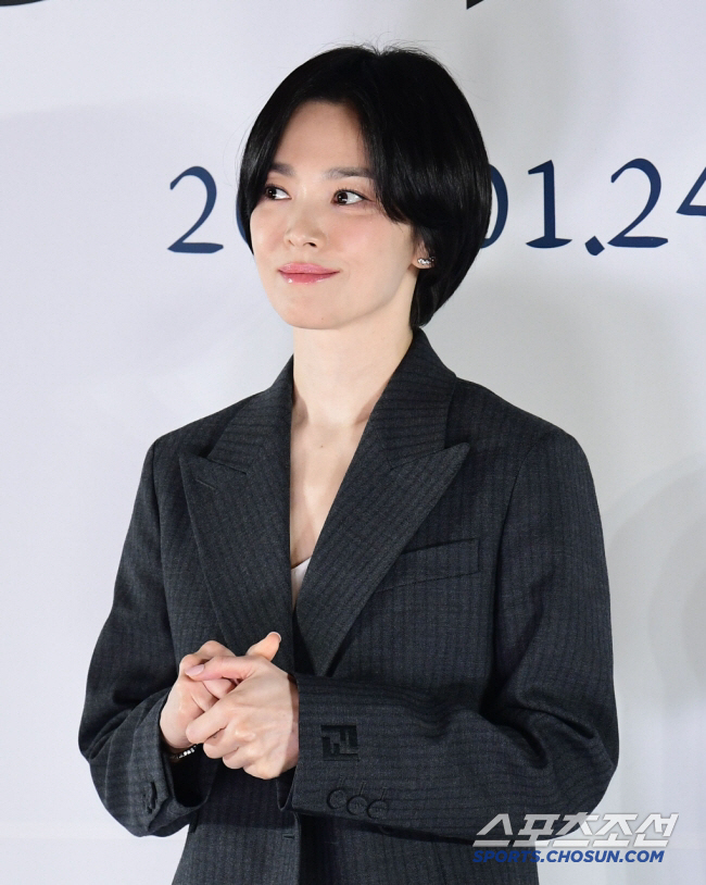 Song Hye-kyo Shares Fun Memories on Podcast