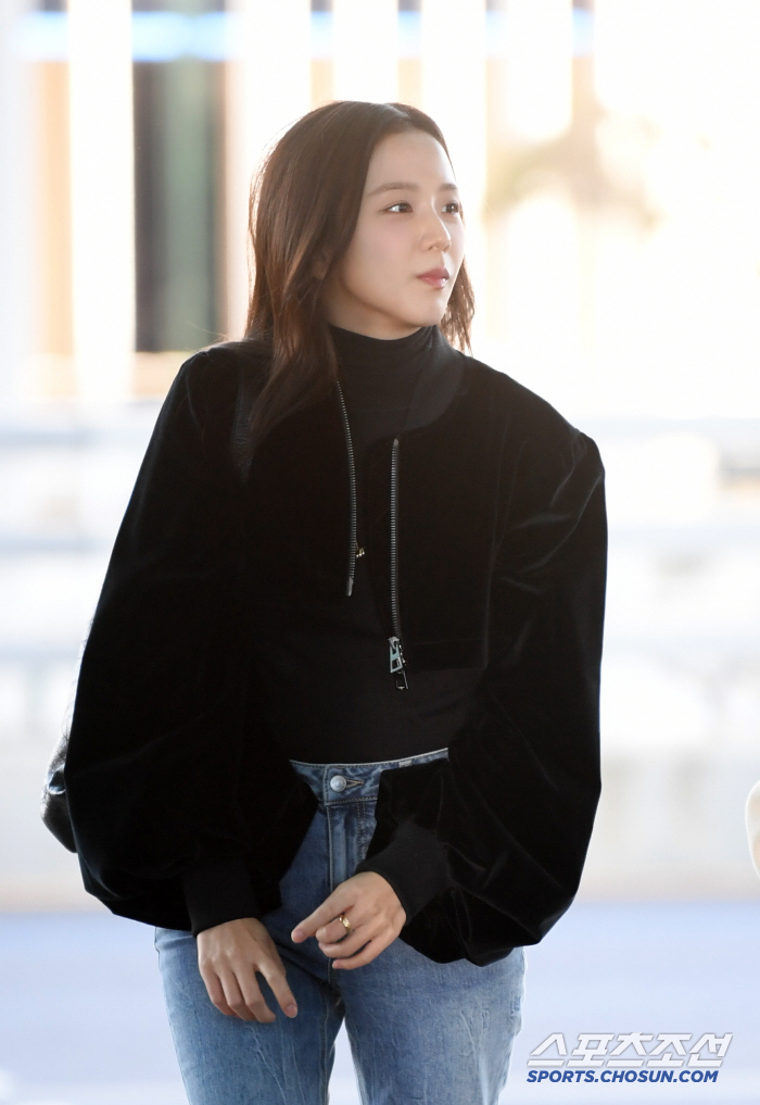  BLACKPINK JISOO is lovely from the morning