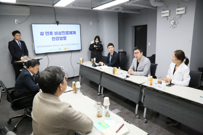 National Assembly's Health and Welfare Committee examines the emergency care system during the Lunar New Year holiday visiting our children's hospital