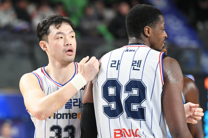 KCC Beetle Basketball led by Lauren and Seung-hyun, overpowered Gas Corporation. What is the driving force of KCC for three consecutive wins?