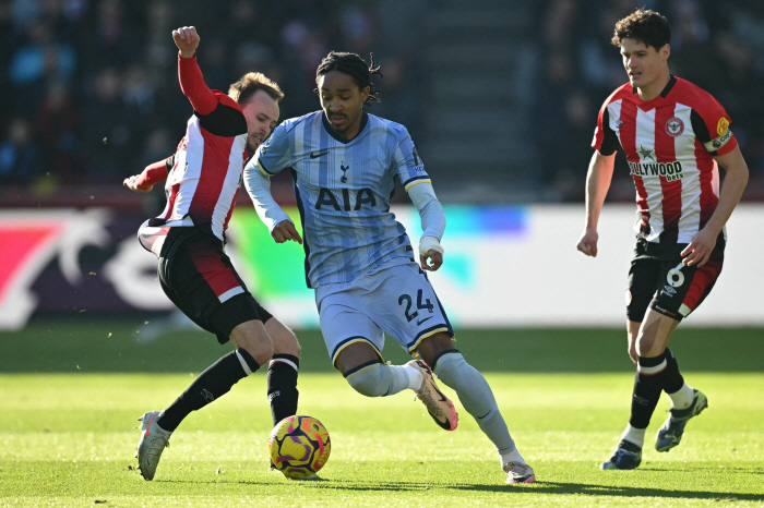  Son Heung-min's own goal-inducing corner kick Tottenham 10 Brentford ends in the first half