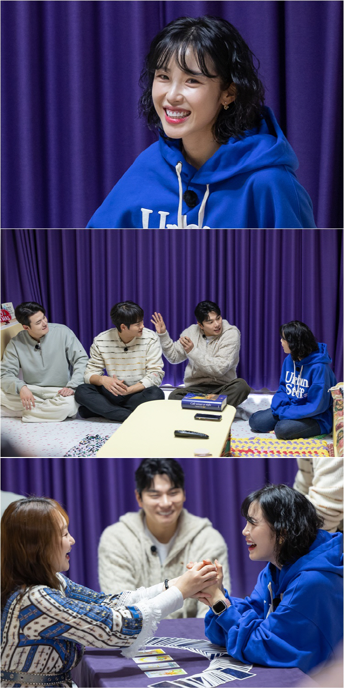 Jeon Hyo-sung thought about chest surgery outside the public, but he keeps preparing because he has no schedule (Handsome Guys)