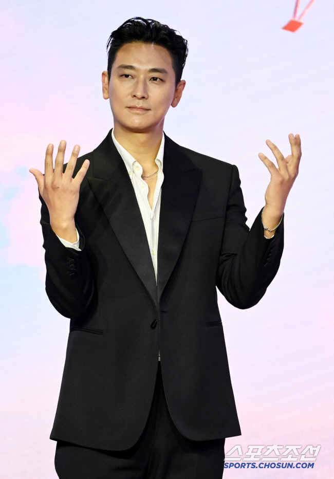  Joo Ji-hoon's stock also laughed at the popularity of Netple's second-largest severe trauma center...the company's stock price skyrocket