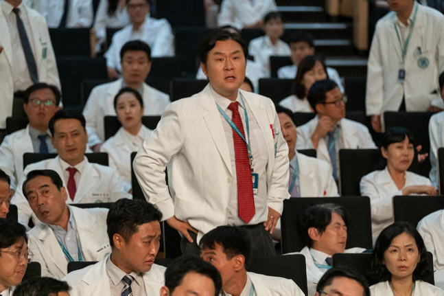  Yun Kyung-ho, who performed so well that he was touched by the comic...The role of licorice at the Severe Trauma Center Talk Talk