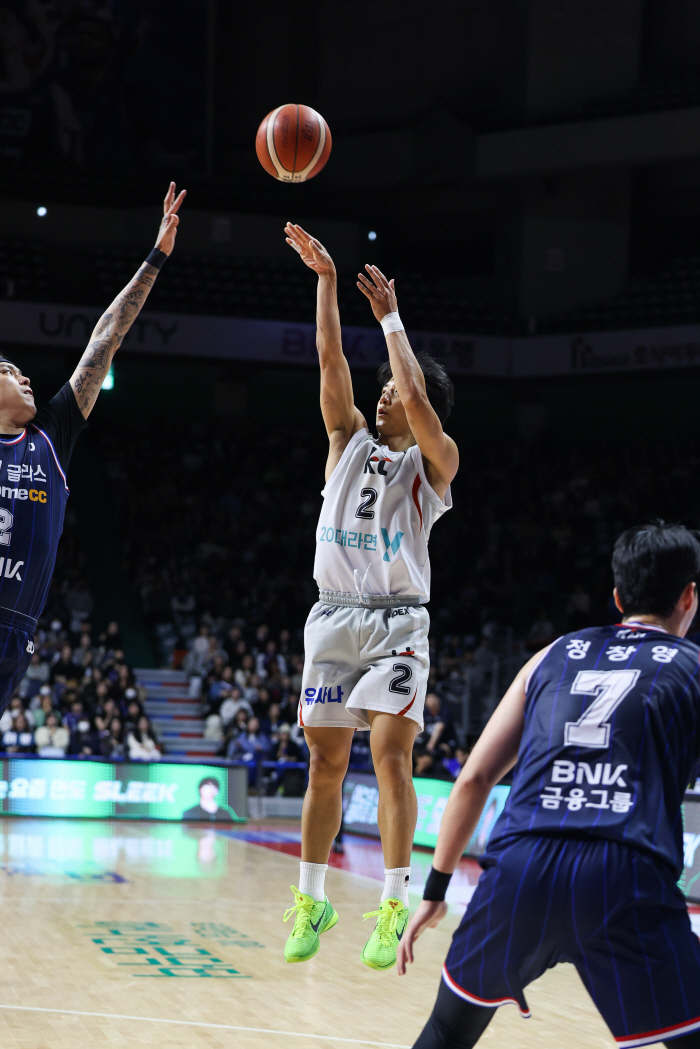Song Kyo-chang Choi Jun-yong returned, but... KCC and KT lost four consecutive games and lost consecutive games