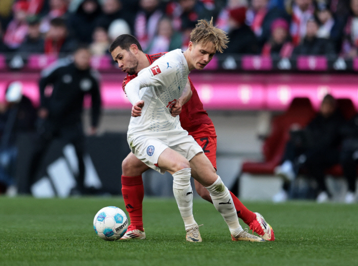 Super save right before monster Kim Minjae lost!→In the second half, Vilmikane burst into multi-goal explosion Munich won 43 games against Holstein Kiel