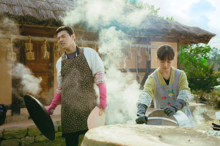  Go Min-si turns into a potty chef...'Taste of You' is a romantic comedy preview