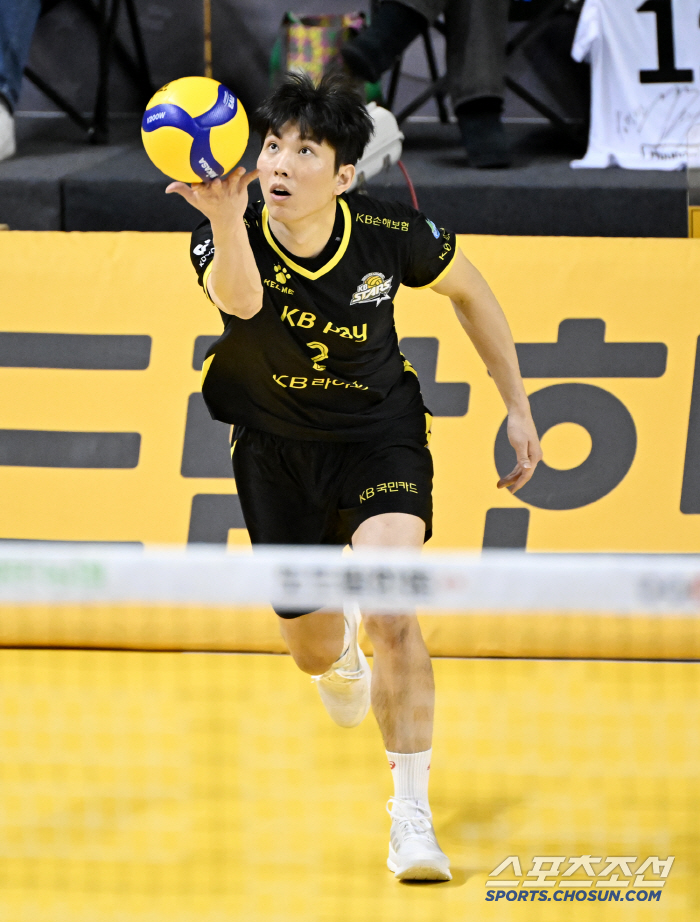 The eyes of the national setter who found the gap of the strongest team in 16 consecutive wins  bold reverse idea  Kyungmin University Miracle 