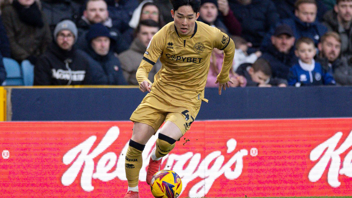 Friendly Yang Min-hyuk already has a QPR best friend, born in 2003 with a British brother...Minhyeok and Future Drawn come back to compete in Tottenham's summer