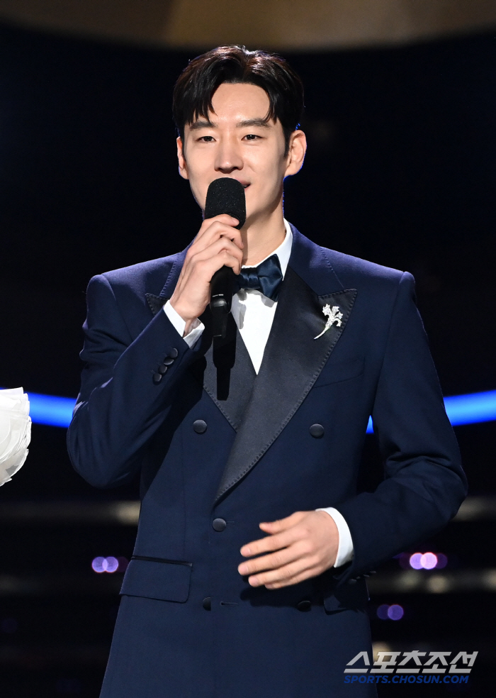  Detective Kim Do-ki is coming back...Model Taxi 3, which is dragged by Lee Je-hoon's collar, will be organized in the second half of this year