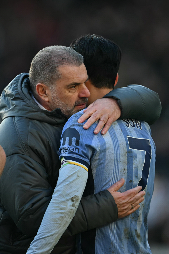 Son Heung-min's victory is so natural that he respects the captain's presence, Postecoglou's sincerity...Salah and Wembley. Shout of SONNY