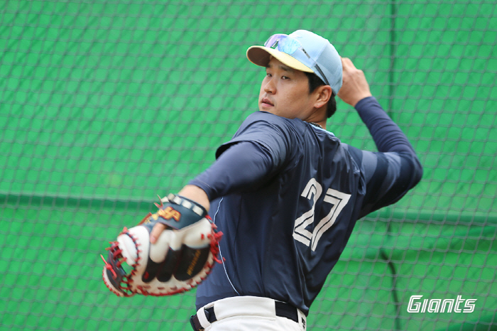 7th place → No efficiency in power reinforcement, hell training, Lotte camp that has changed dramatically...In the end, it depends on the revival of 8 billion catchers 