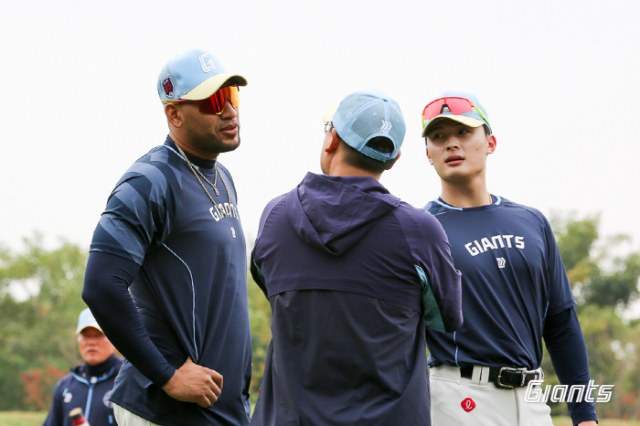 7th place → No efficiency in power reinforcement, hell training, Lotte camp that has changed dramatically...In the end, it depends on the revival of 8 billion catchers 