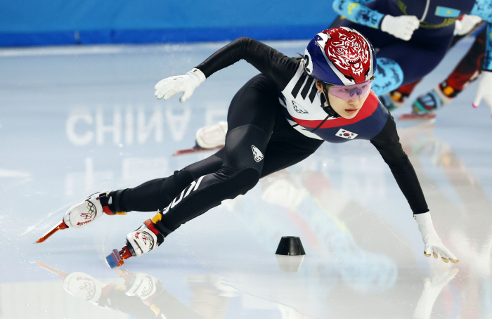  I wrote history of short track! Choi Min-jeong sweeps two-time Asian Games women's short track 500m → Kim Gili Lee So-yeon