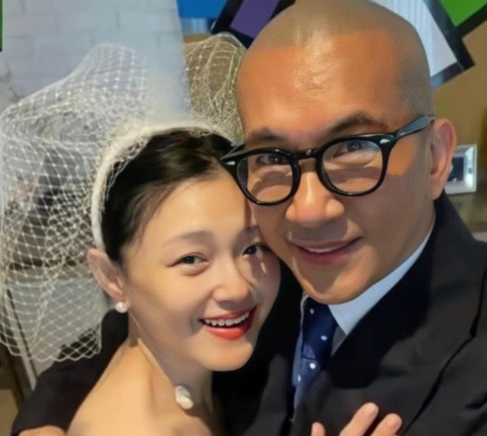 Koo Jun Yeob’s Tearful Farewell to Late Wife Barbie Hsu