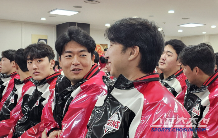 25S Finishing career → NC release → LG joined the team and turned out to be a 4th FA. Will Kim Jin Sung be the next? 