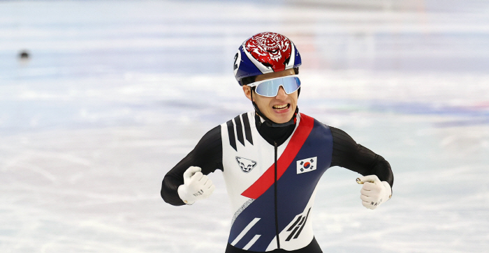  No. 1 guard Lin Xiaojun used a bad hand → Unfortunate penalty Korean short track, men's 5000m relay disqualified