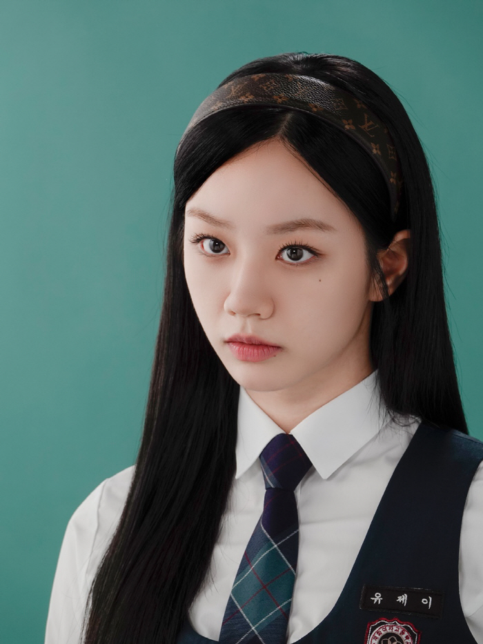 Sponsoring luxury goods? No, I bought my own money...Lee Hye-ri transforms top 0.1% of high school girls (goodwill competition)