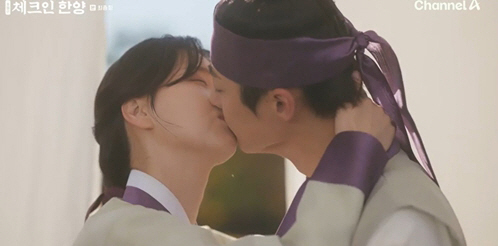 Bae In Hyuk ♥ Kim Ji Eun's hot kiss → A happy ending that's completely closed..'Beauty of the End' (Check-in Hanyang) 