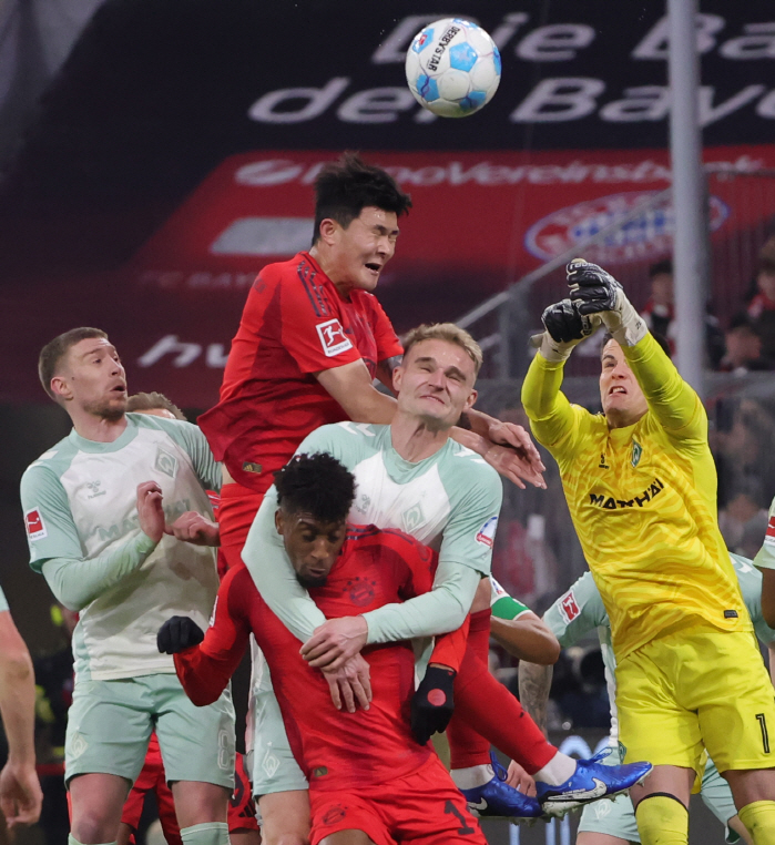 Kim Min-jae's injury caused him to miss training! You criticized me for 4 points...Bad news for Munich ahead of Yang Hyun-joon and the Champions