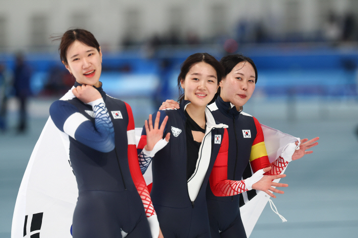 Park Ji-woo X Jung Yuna X Kim Yoon-ji, 女 Chuwol Bronze Medal Korean Ice Speed 金353 Mei 