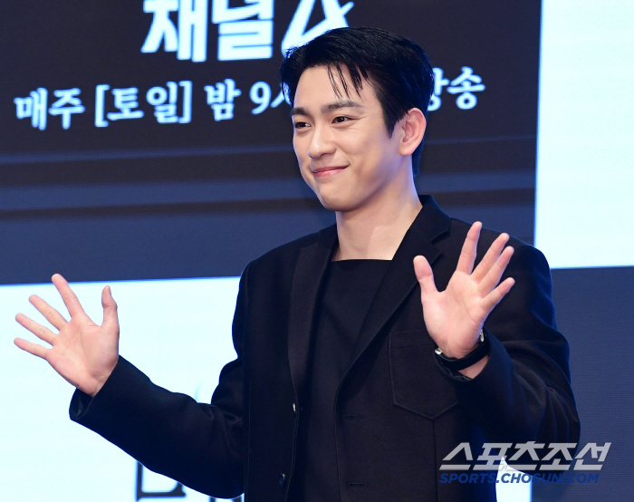  Park Jinyoung's return to drama, welcome greetings
