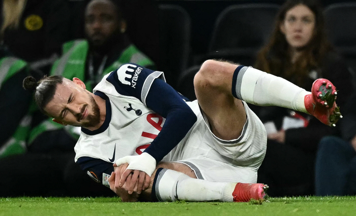 Shocking Tottenham situation! Sir Ferguson should not be here. He is overwhelmingly No. 1 in the league with 213 injury absences this season. It was a miracle to make the starting lineup