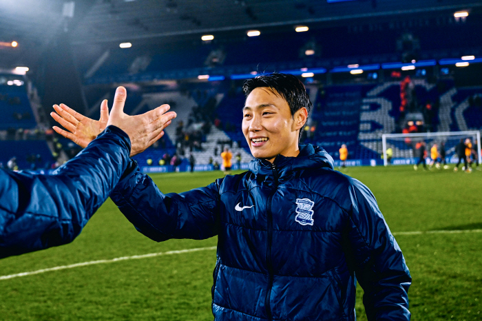 Korean national college duo will winBaek Seung-ho  European Challenge Lee Myung-jae, who is likely to win the third division of England for the first time, runs to first place alone