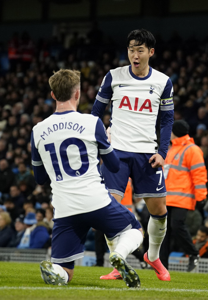 SON, super awesome! Tottenham's shock betrayal → Son Heung-min's possible surprise transfer...I got a surprise question. Summer transfer's top target
