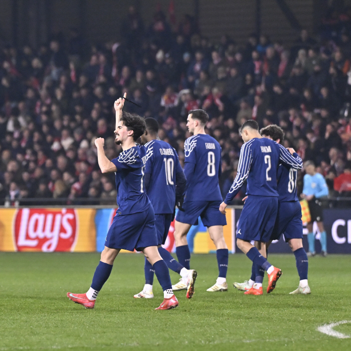 Wow! Lee Kang-in's chances of advancing to the round of 16 at the Champions are soaring, and multi-goal Dembele is much better...PSG win 3-0 over Brest