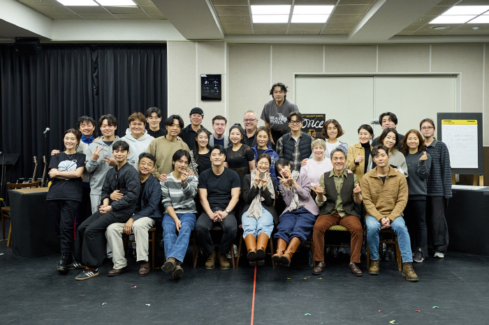 ONCE is back after 10 years...The orchestra, actors, and even the performance are absolutely touching