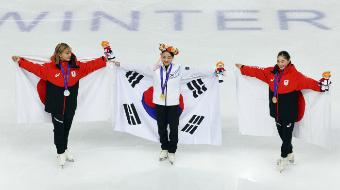 They brought down Japan Kim Chae-yeon → Cha Jun-hwan, figure AG's first gold medal together...Another gift for military service