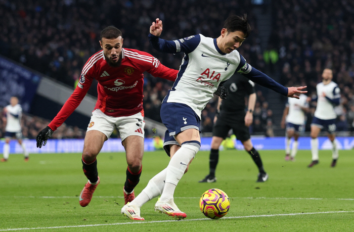 SON to score the winning goal → Son Heung-min achieved triple against Manchester United in the 4th inning Tottenham caught Manchester United 10 and ranked 12th