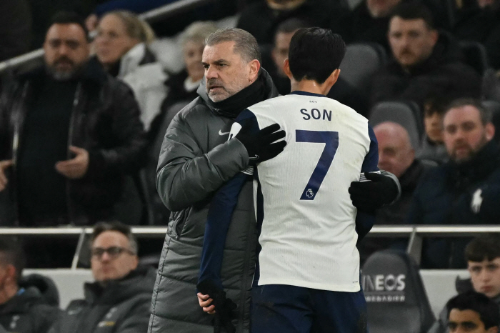 SON to score the winning goal → Son Heung-min achieved triple against Manchester United in the 4th inning Tottenham caught Manchester United 10 and ranked 12th