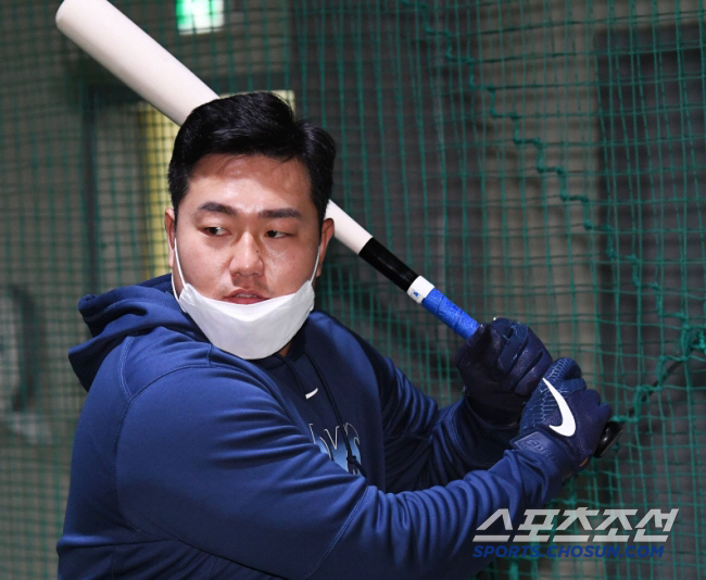 A 67-homer hitter in ML will be in the KBO rookie draft at the age of 36 two years later? Then which one will it be? 