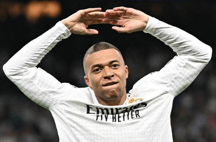 Who's Holan? Mbappe, hat-trick one-man show in front of 1% Guardiola...Real Defeat Man City 31 to advance to the round of 16